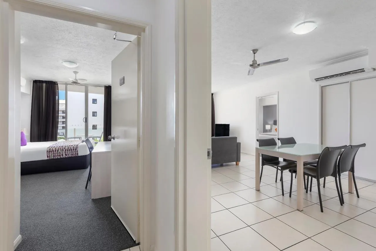 Park Regis City Quays Cairns 4*,